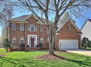 12016 Farnborough Rd, Huntersville, NC 28078