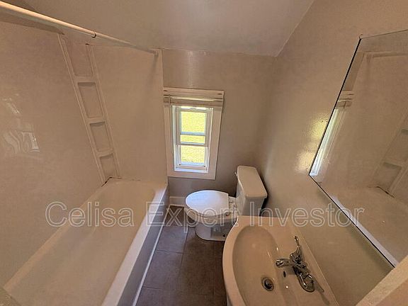 4th image of 2401 Miner St #G-3