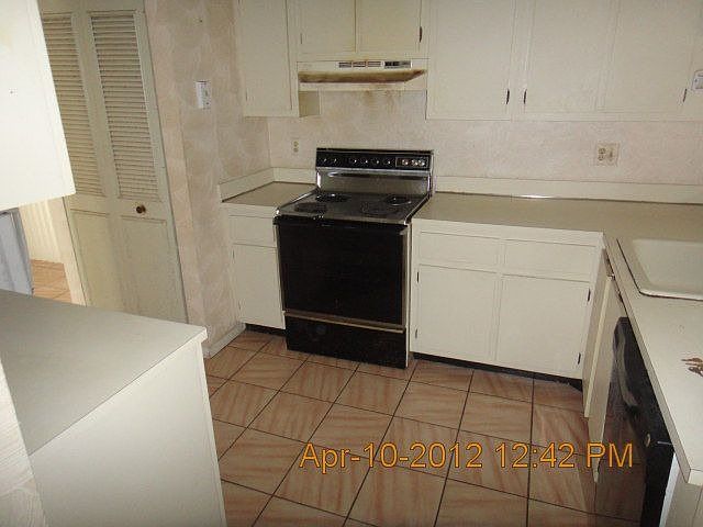 2nd image of 6475 W Oakland Park Blvd APT 401