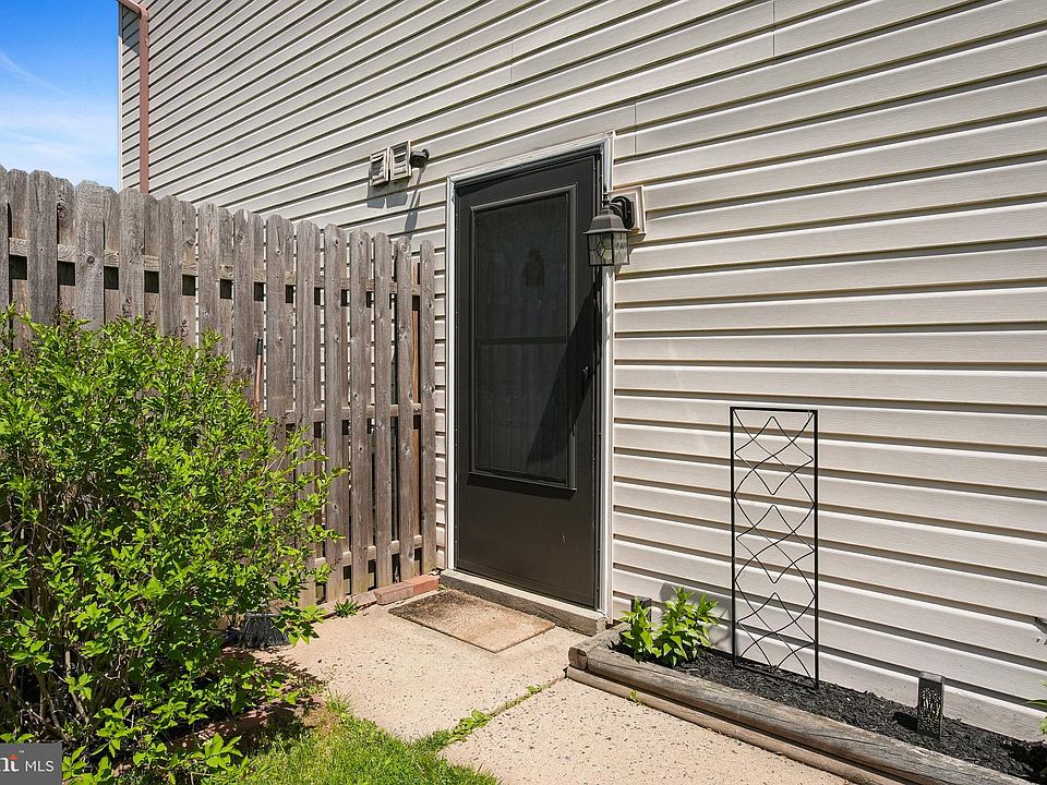 155 Redwood Dr, Quakertown, PA 18951 Zillow