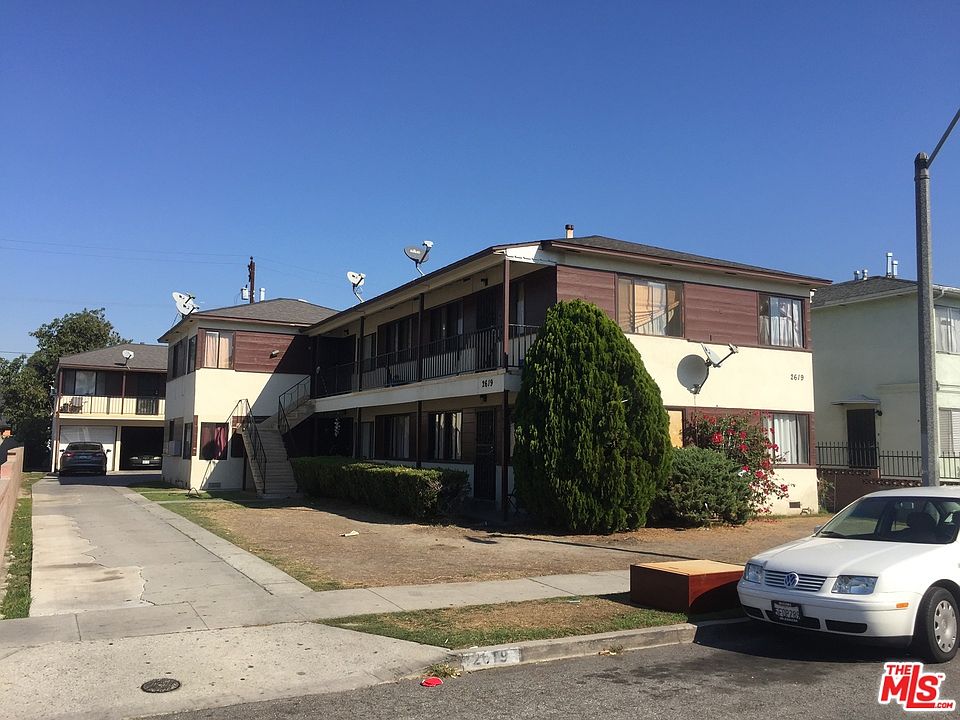 1st image of 2619 Pine Pl APT H