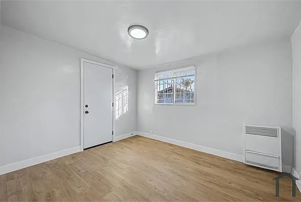 122 W 85th St — Photo 1