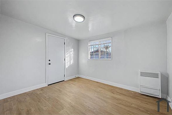 1st image of 122 W 85th St