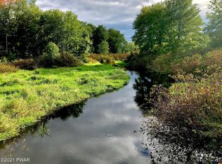 Maplewood Rd, Lake Ariel, PA 18436