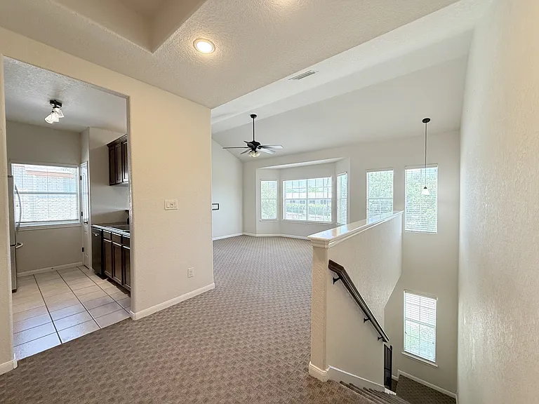 1271 E Common St #1271 — Photo 3