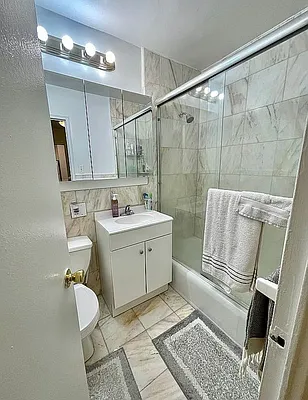 Rented by Olympia House Delaware LP | media 17