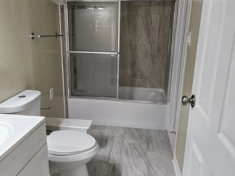 7 Big Stone Ct — Photo 15