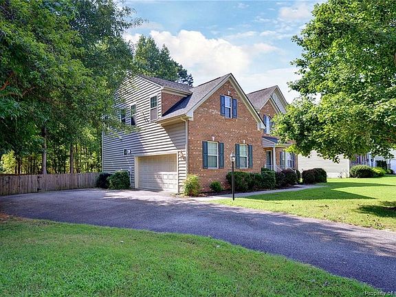 2nd image of 5501 Burlington Ln