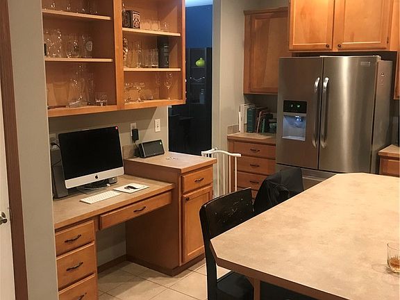 5th image of 122 Alivia Ct