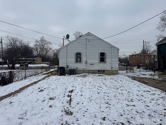 4th image of 2612 N Gettysburg Ave