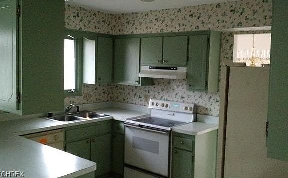5th image of 31645 Newbury Dr