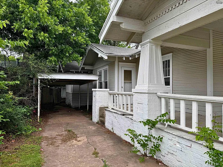 1705 Pearl Ave — Photo 32