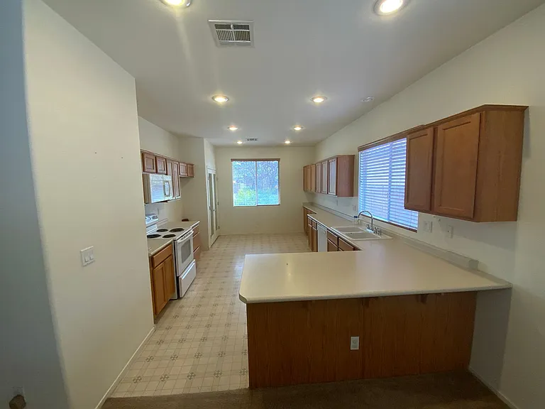 5406 Carrara Pointe St — Photo 5