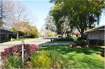 3rd image of 3884 Exmoor Cir
