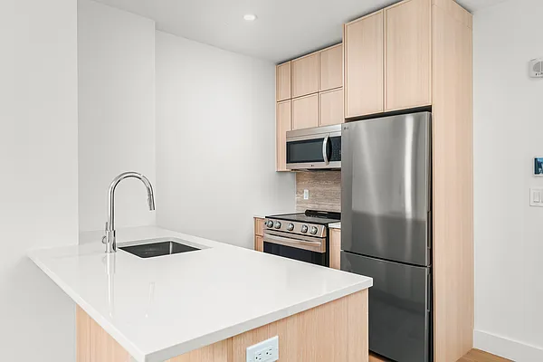 Rented by Nooklyn NYC LLC | media 5