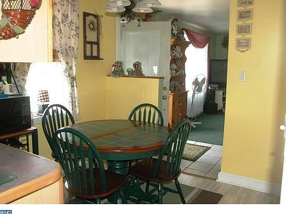 3rd image of 212 Matthes Ave #B