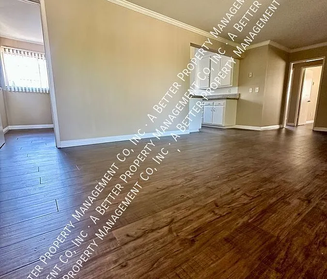 4138 Hathaway Ave #4 — Photo 3