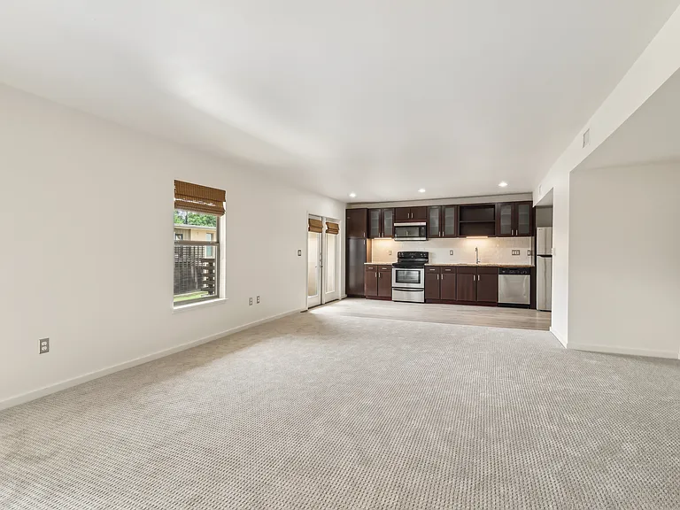 Dot Commons Apartments — Photo 7