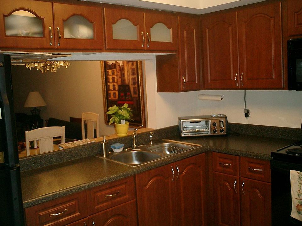 1st image of 18900 NE 14th Ave #3