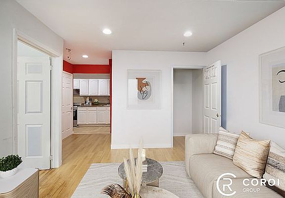 3rd image of 181 Greenpoint Ave APT 1