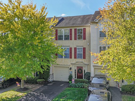 2nd image of 29 N Savanna Dr