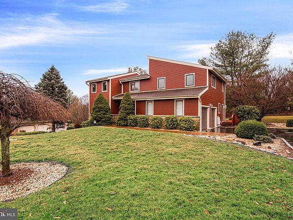 2nd image of 124 Ramunno Cir