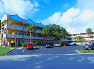 2466 Ecuadorian Way APT 4, Clearwater, FL 33763