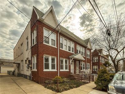 941 E 29th St, Brooklyn, NY, 11210