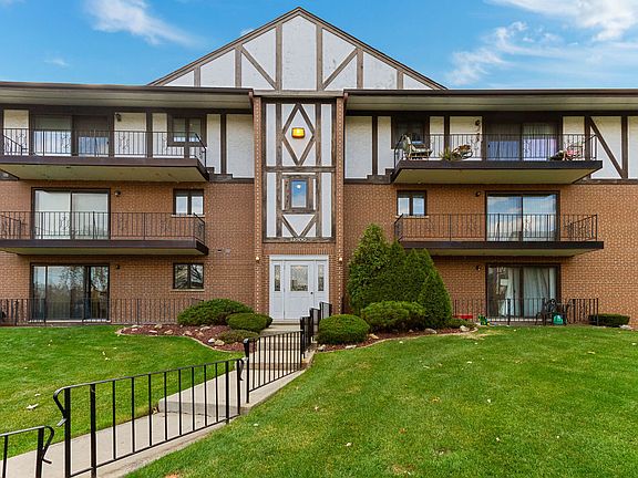 2nd image of 11000 Theresa Cir