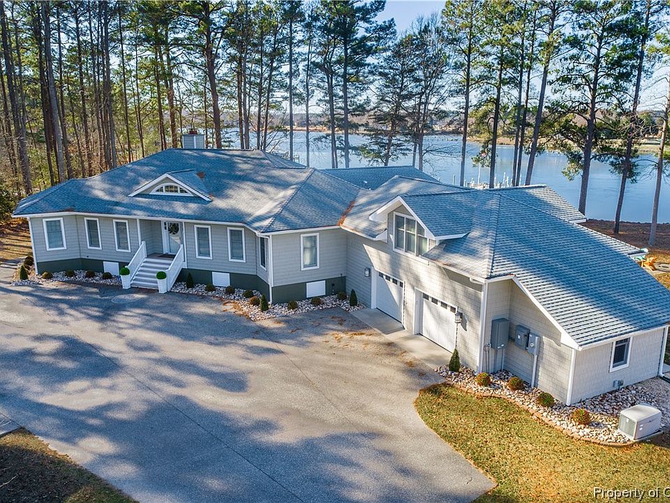 1st image of 242 Hardings Wharf Dr