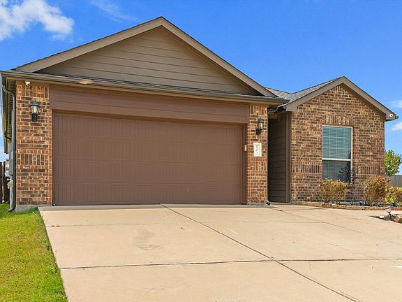 3rd image of 103 Alamo Way