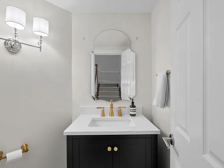 1532 Hampton Hill Cir — Photo 18