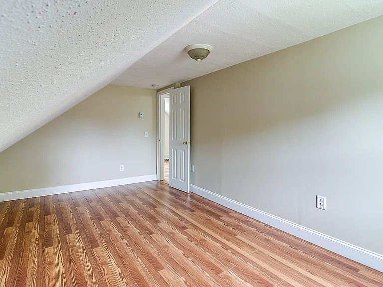 614 River Ave — Photo 20