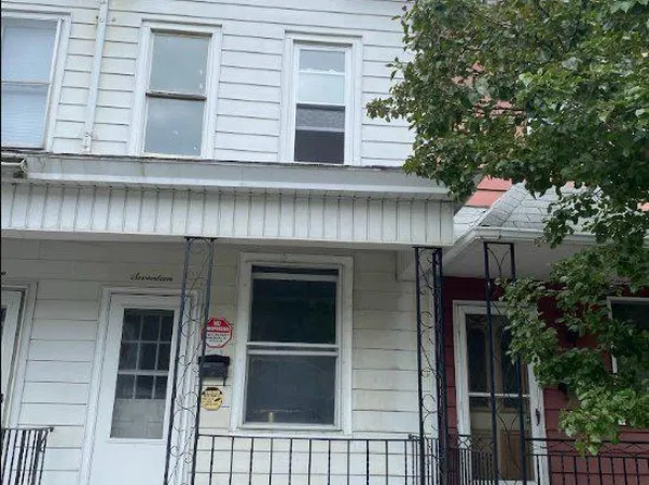 17 W Walnut St, Ashland, PA 17921