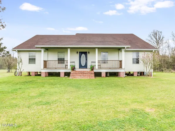 17012 Pelican Rd, Erath, LA 70533