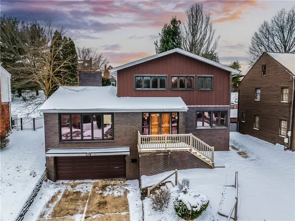 174 Main Entrance Dr, Pittsburgh, PA 15228