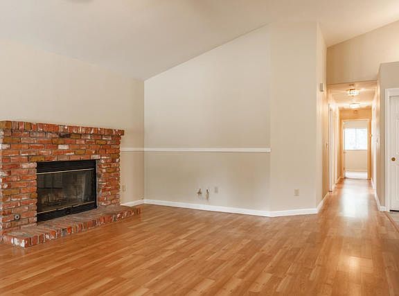 2nd image of 6462 San Stefano St