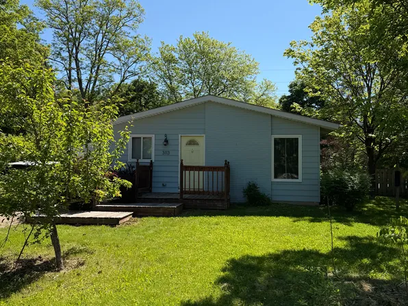 3113 Gibson St, Midland, MI 48640
