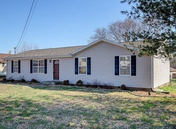 3rd image of 309 Buckingham Pl