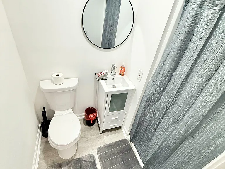 Kinnett Dr SW — Photo 5