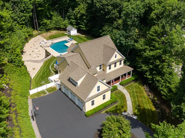 15 Founder's Way, Amherst, NH 03031