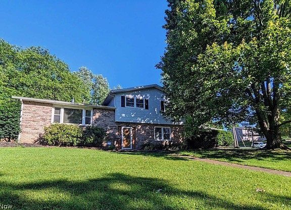 3rd image of 1097 Mifflin Ave