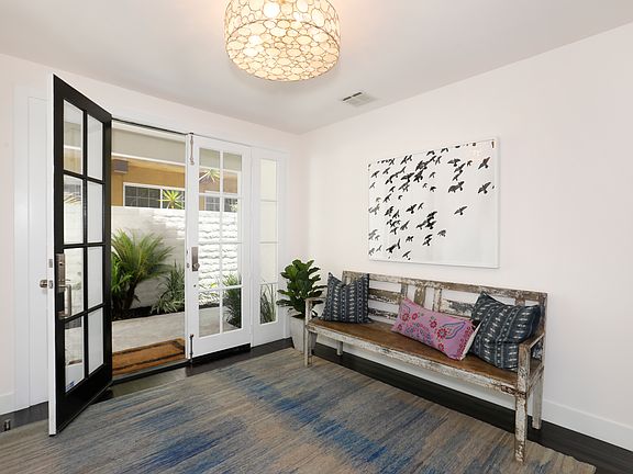 3rd image of 513 Begonia Ave