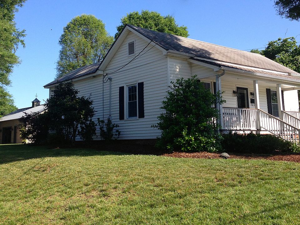 Corner lot with great shade trees
