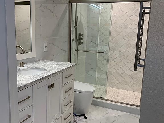 3rd image of 885 Cabot Ln