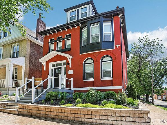 3rd image of 3524 Sidney St