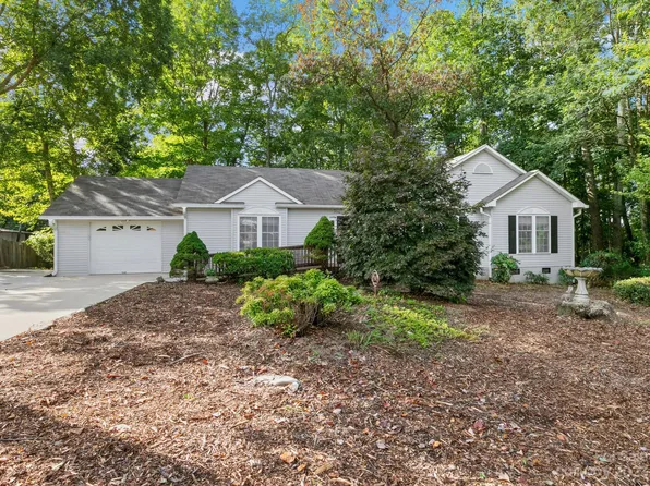37 Pinedale Rd, Candler, NC 28715