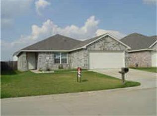 7413 Snow Ridge Dr, Fort Worth, TX 76133