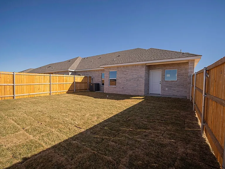 19001 Sierra Madre Dr — Photo 30