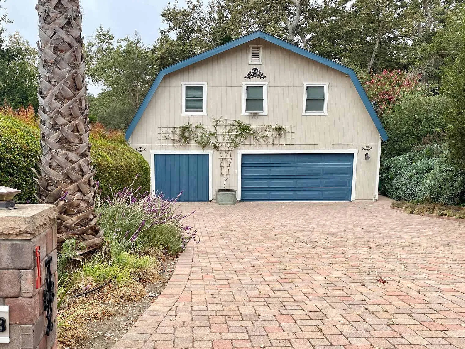 2 bed, 860 sqft, $3,500 — Photo 1
